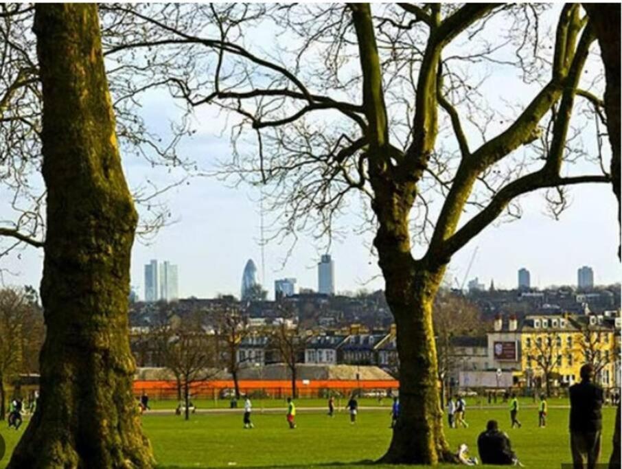 Functional Budget Stay With Wi-Fi And Laundry Facilities Near Tube Station Londres Exterior foto