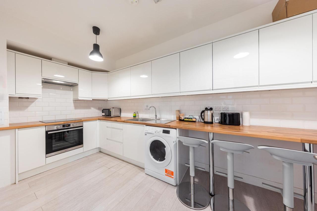Functional Budget Stay With Wi-Fi And Laundry Facilities Near Tube Station Londres Exterior foto