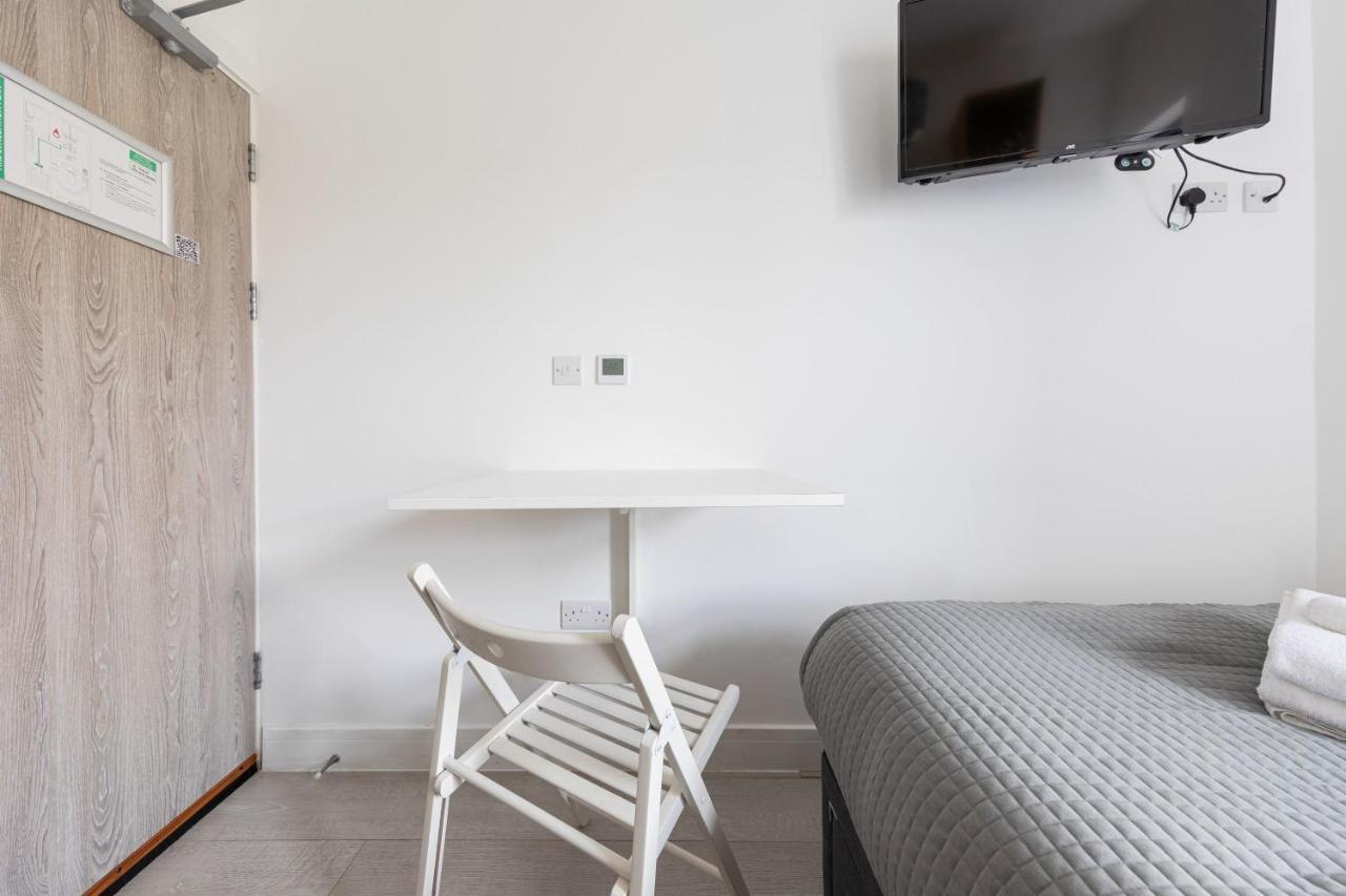 Functional Budget Stay With Wi-Fi And Laundry Facilities Near Tube Station Londres Exterior foto