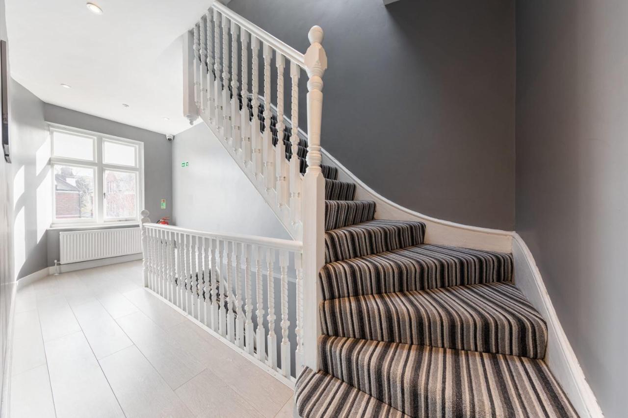 Functional Budget Stay With Wi-Fi And Laundry Facilities Near Tube Station Londres Exterior foto